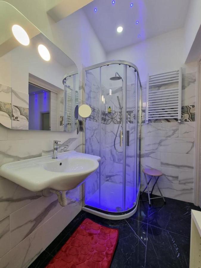 Piazza Colombo-Apartments سانريمو المظهر الخارجي الصورة